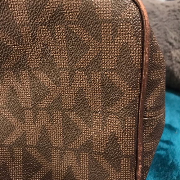 Michael Kors Tote - Picture 4 of 6